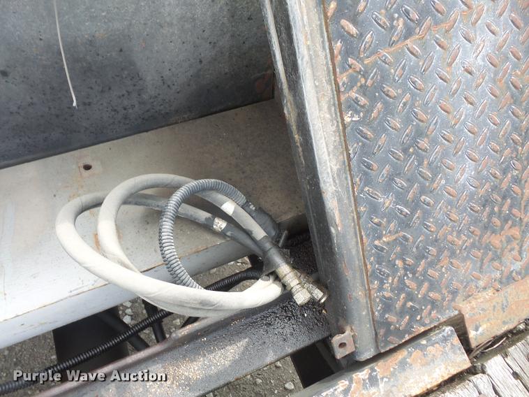 image for item DA1625 1980 Landoll tilt deck equipment trailer