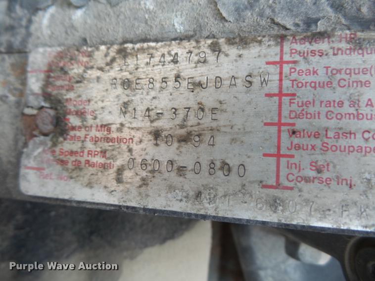 image for item DA1626 1995 Ford L9000 semi truck