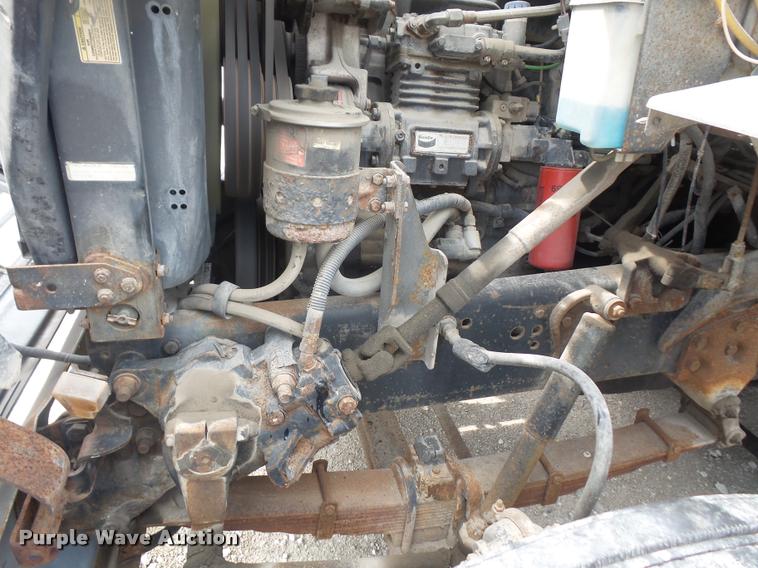 image for item DA1626 1995 Ford L9000 semi truck