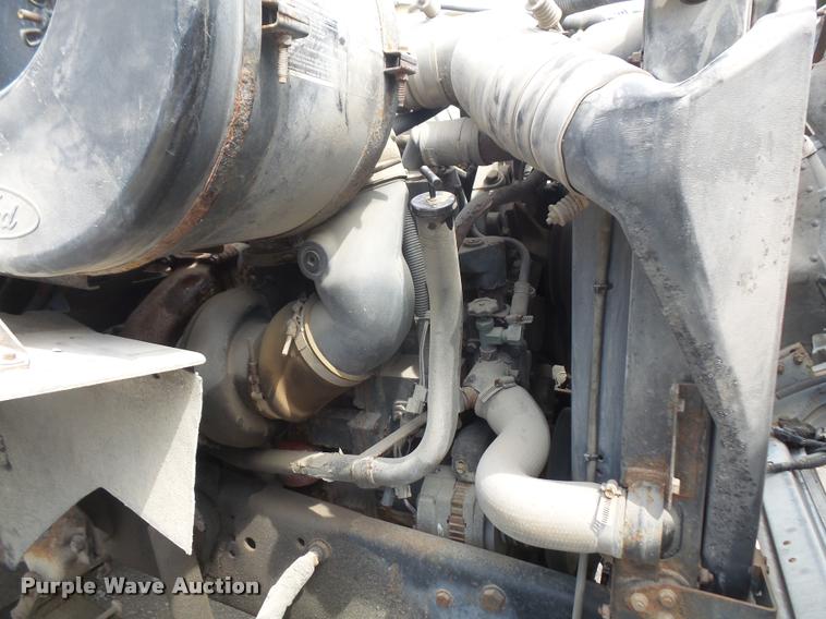 image for item DA1626 1995 Ford L9000 semi truck