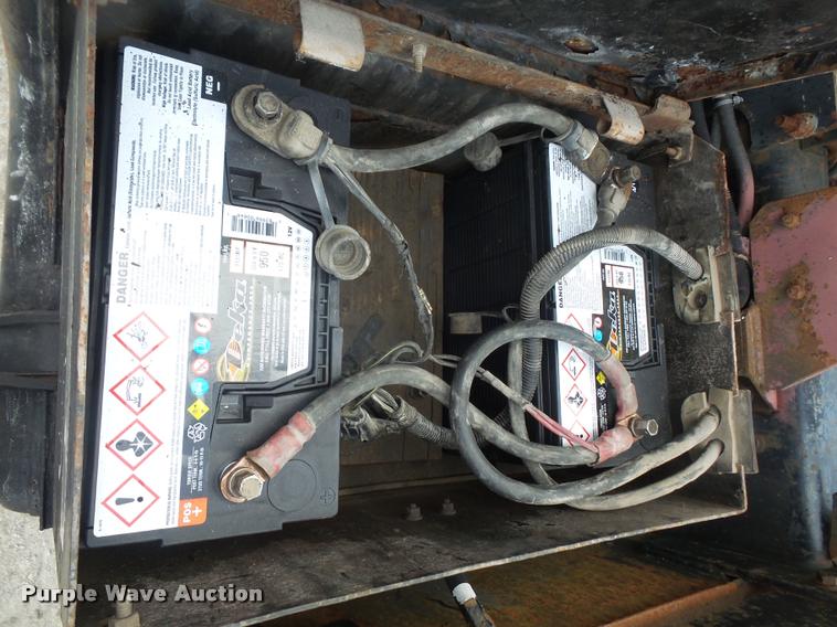 image for item DA1626 1995 Ford L9000 semi truck