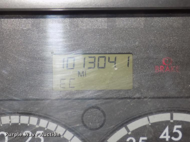 image for item DA3059 2005 Freightliner Columbia semi truck