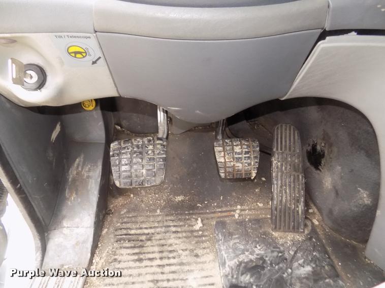 image for item DA3059 2005 Freightliner Columbia semi truck