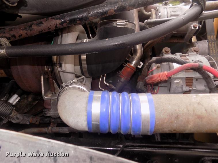 image for item DA3059 2005 Freightliner Columbia semi truck