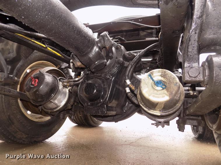 image for item DA3059 2005 Freightliner Columbia semi truck