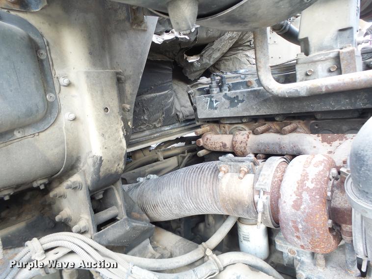 image for item DA3268 1996 Volvo WG semi truck