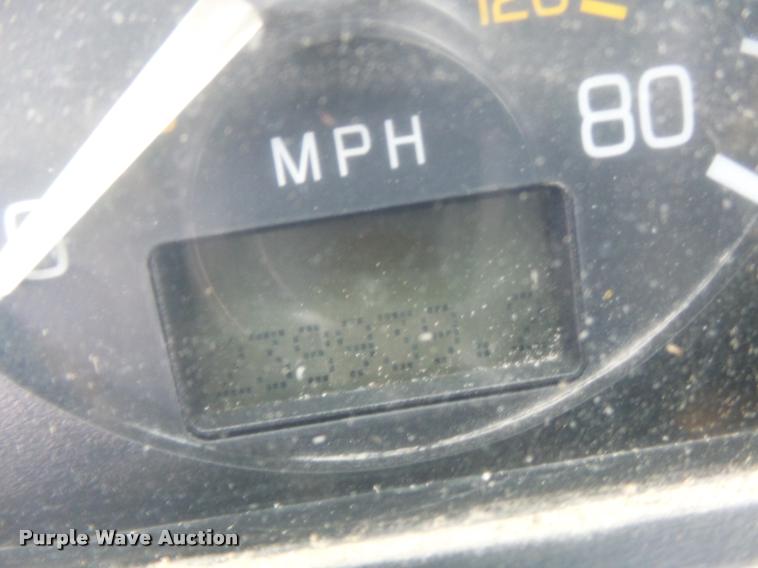 image for item DA3268 1996 Volvo WG semi truck