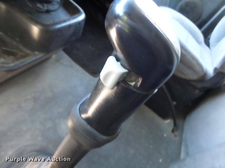 image for item DB1388 2001 Volvo VNL semi truck