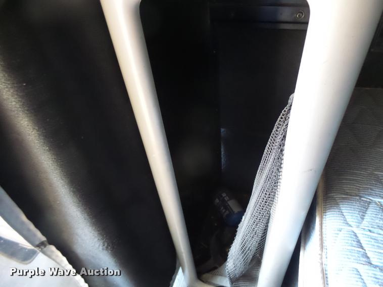 image for item DB1388 2001 Volvo VNL semi truck