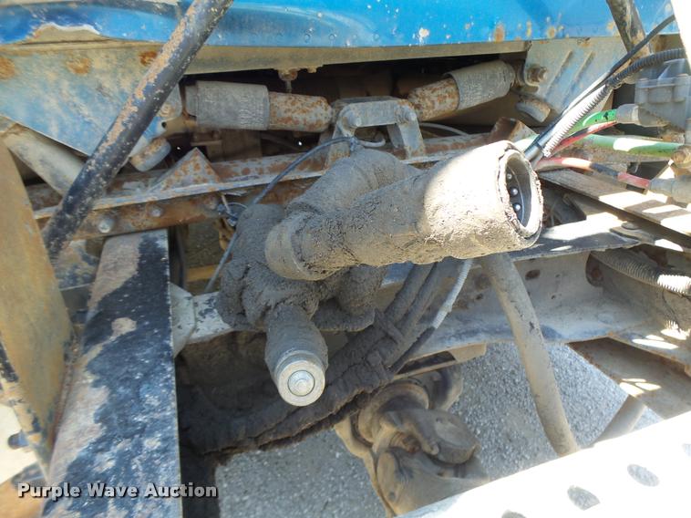 image for item DB1388 2001 Volvo VNL semi truck