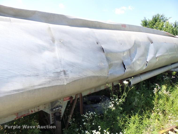 image for item DB1390 1980 Heil tank trailer