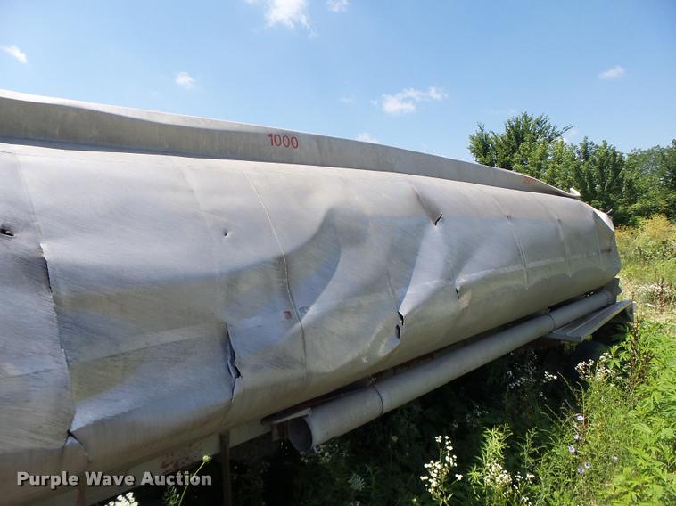 image for item DB1390 1980 Heil tank trailer