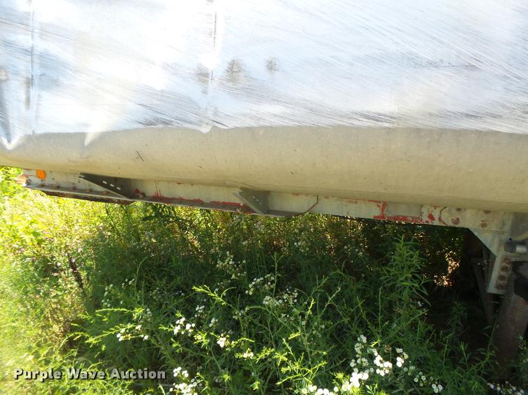 image for item DB1390 1980 Heil tank trailer