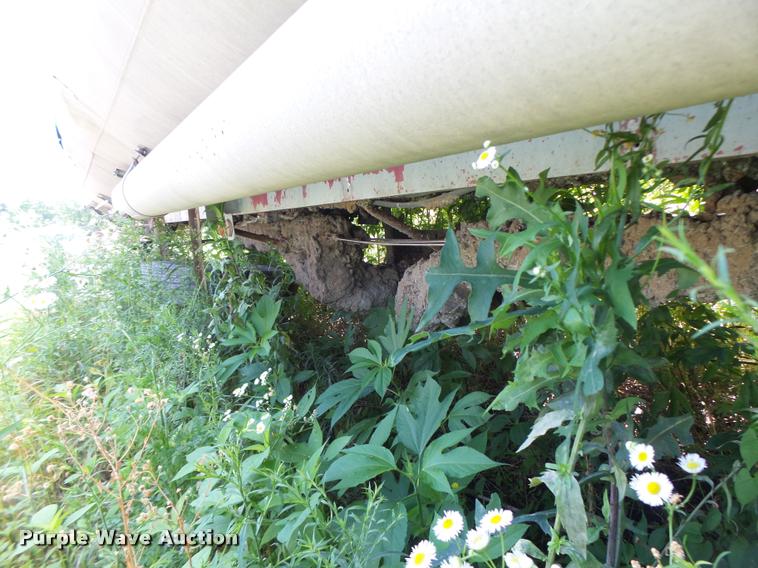 image for item DB1390 1980 Heil tank trailer