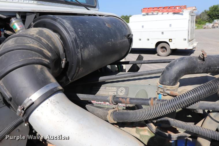 image for item DK9577 2001 Freightliner FLD120 semi truck