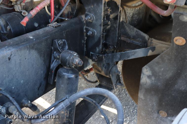 image for item DK9577 2001 Freightliner FLD120 semi truck