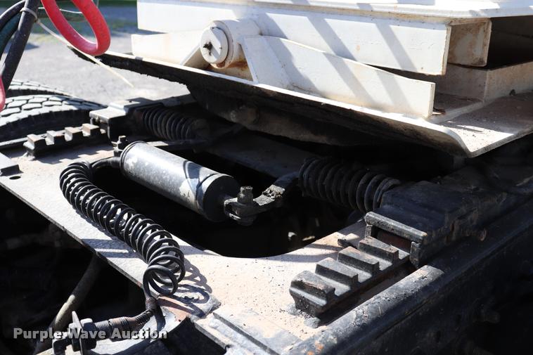 image for item DK9577 2001 Freightliner FLD120 semi truck