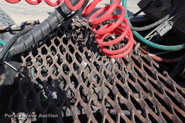 image for item DK9577 2001 Freightliner FLD120 semi truck