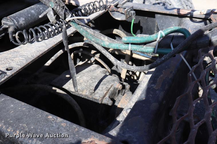 image for item DK9577 2001 Freightliner FLD120 semi truck