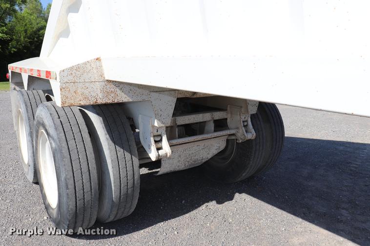 image for item G1202 2014 Armorlite SBD-90 bottom dump trailer