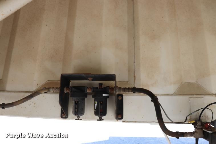 image for item G1202 2014 Armorlite SBD-90 bottom dump trailer