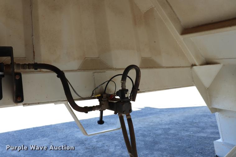 image for item G1202 2014 Armorlite SBD-90 bottom dump trailer