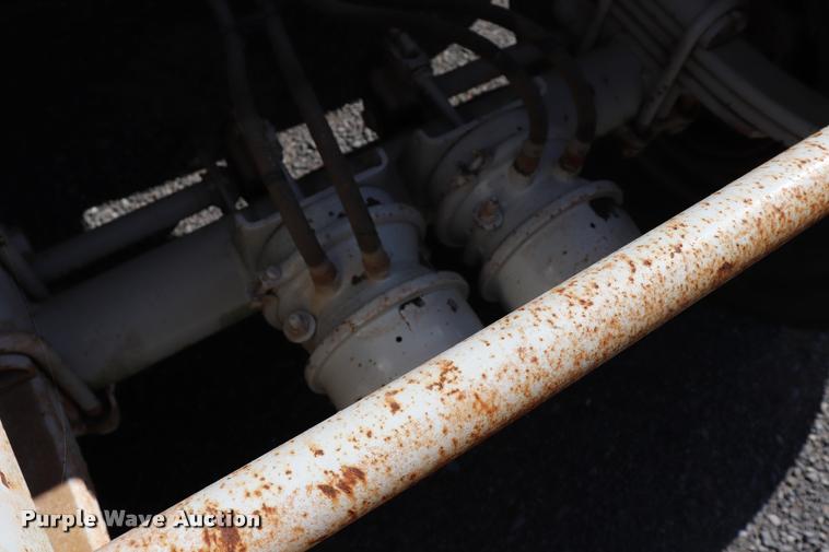 image for item G1202 2014 Armorlite SBD-90 bottom dump trailer