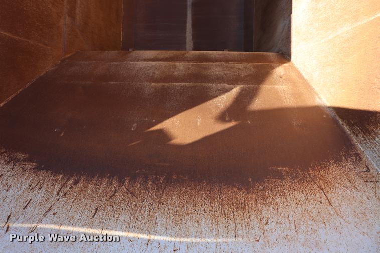 image for item G1202 2014 Armorlite SBD-90 bottom dump trailer