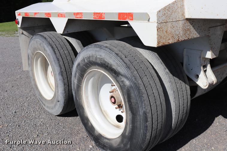 image for item G1202 2014 Armorlite SBD-90 bottom dump trailer