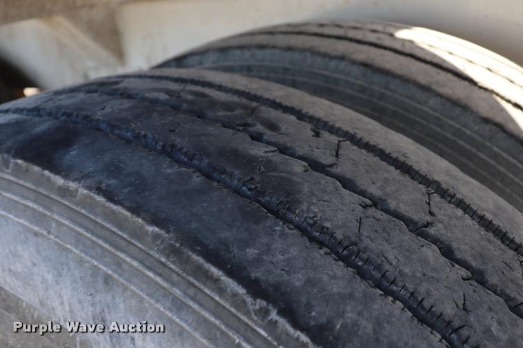 image for item G1202 2014 Armorlite SBD-90 bottom dump trailer