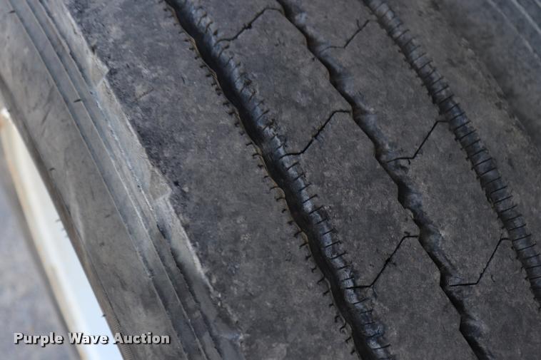 image for item G1202 2014 Armorlite SBD-90 bottom dump trailer