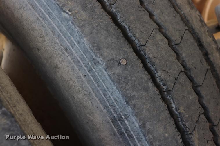 image for item G1202 2014 Armorlite SBD-90 bottom dump trailer