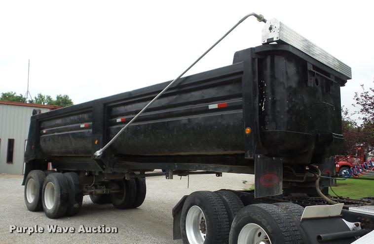 image for item J8609 1986 CMC end dump trailer