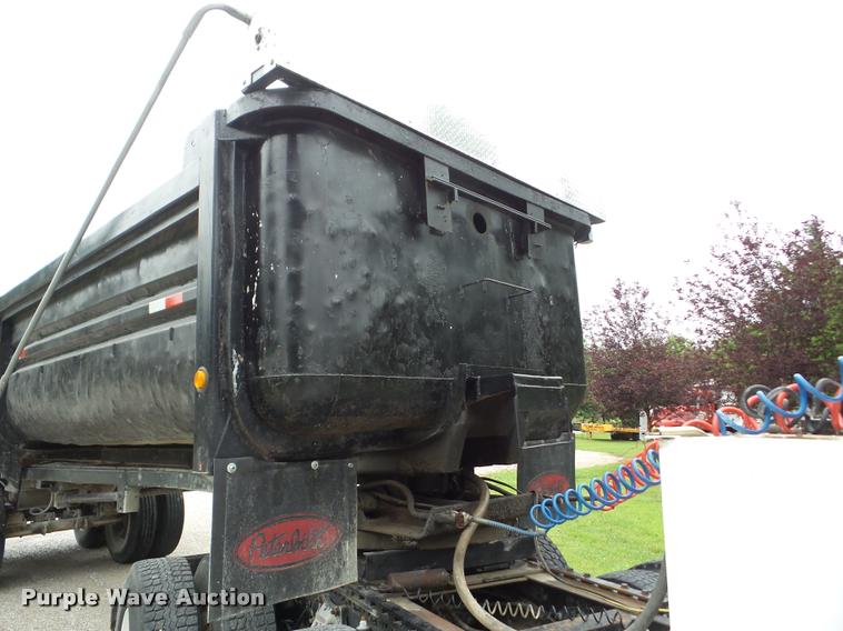 image for item J8609 1986 CMC end dump trailer