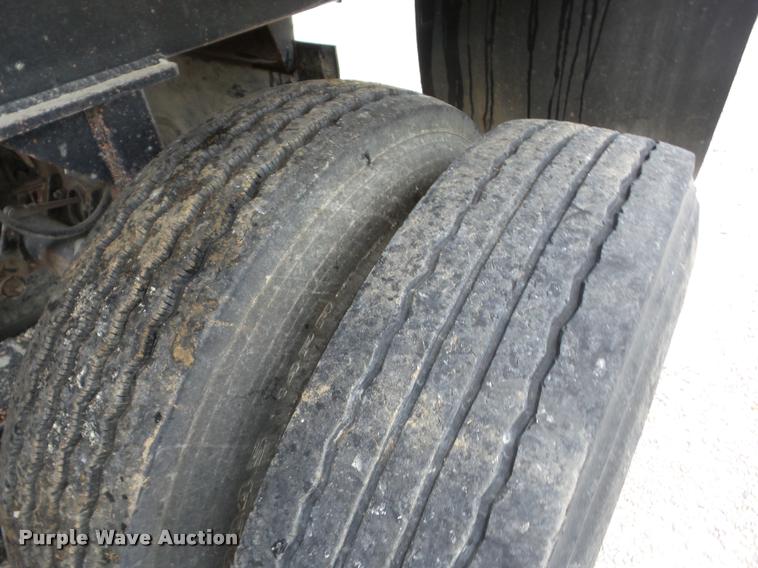 image for item J8609 1986 CMC end dump trailer