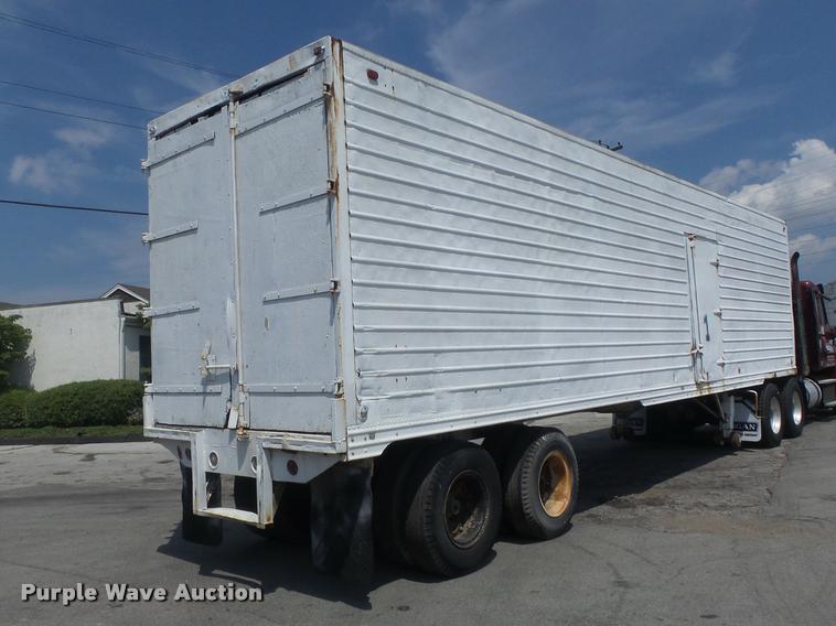 image for item K7527 1959 Andrews dry van trailer