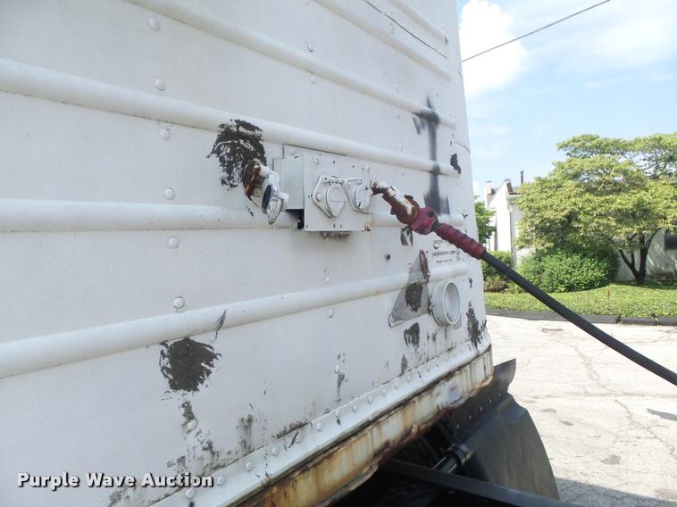 image for item K7527 1959 Andrews dry van trailer