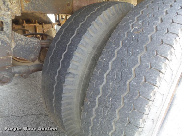 image for item K7536 1951 Brown dry van trailer