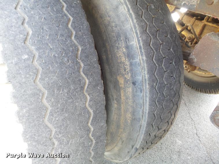 image for item K7536 1951 Brown dry van trailer