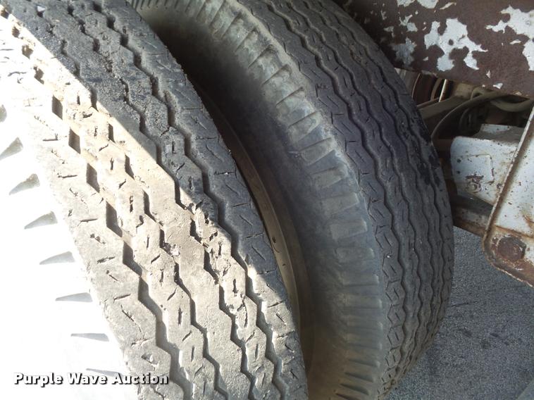 image for item K7537 1981 Trailmobile 011A-15AW dry van trailer