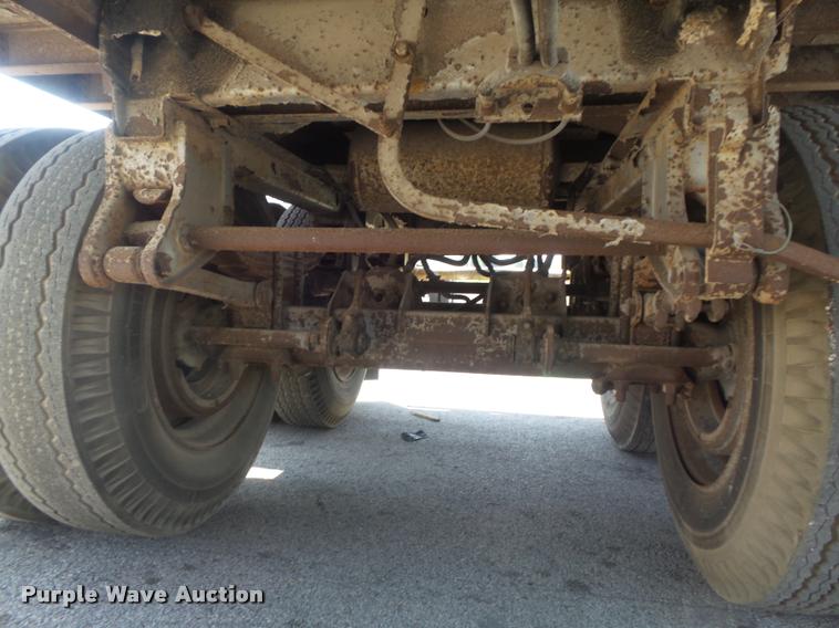 image for item K7537 1981 Trailmobile 011A-15AW dry van trailer