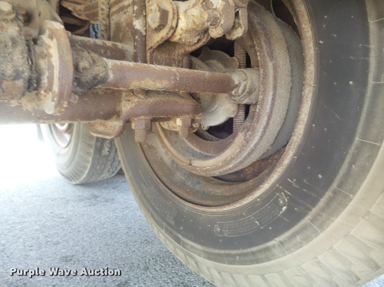 image for item K7537 1981 Trailmobile 011A-15AW dry van trailer