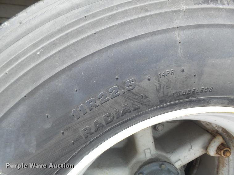 image for item K7538 1972 Trailmobile A11J4CAN dry van trailer