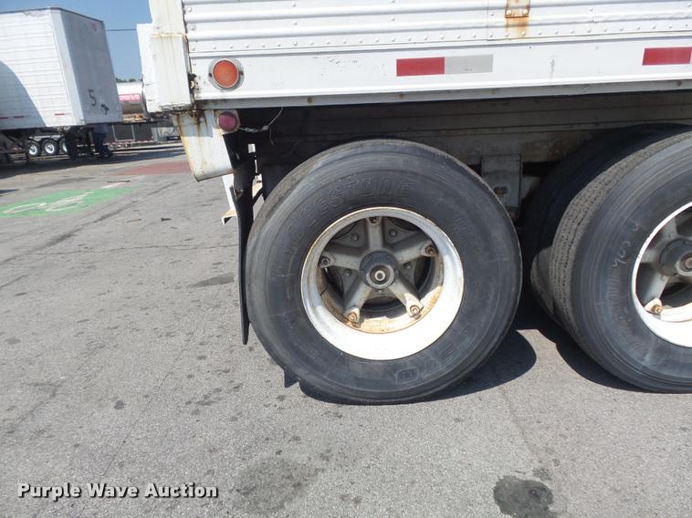 image for item K7538 1972 Trailmobile A11J4CAN dry van trailer