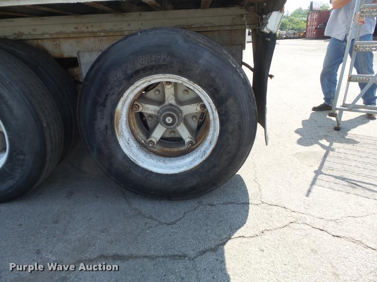 image for item K7538 1972 Trailmobile A11J4CAN dry van trailer