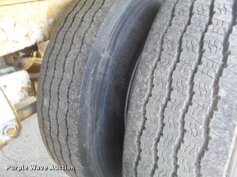 image for item K7538 1972 Trailmobile A11J4CAN dry van trailer