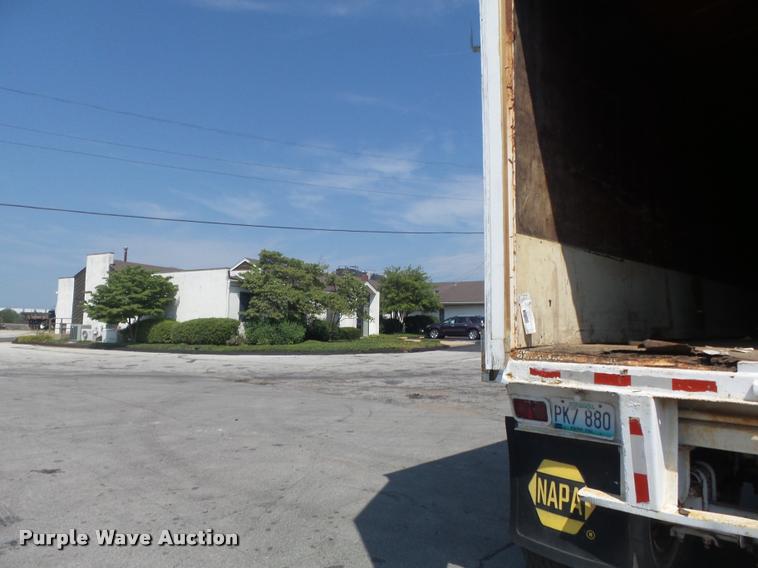 image for item K7538 1972 Trailmobile A11J4CAN dry van trailer