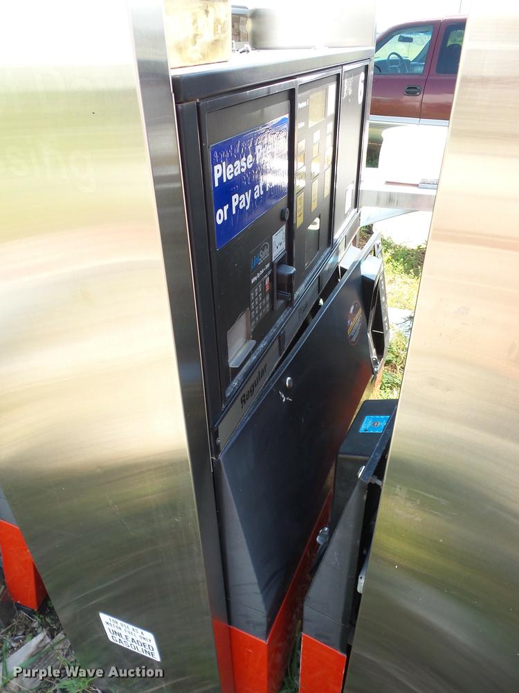 image for item BG9504 (8) fuel dispensers