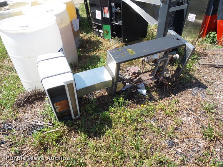 image for item BG9504 (8) fuel dispensers