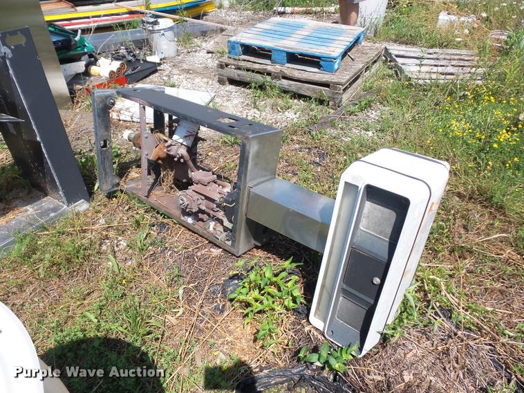 image for item BG9504 (8) fuel dispensers